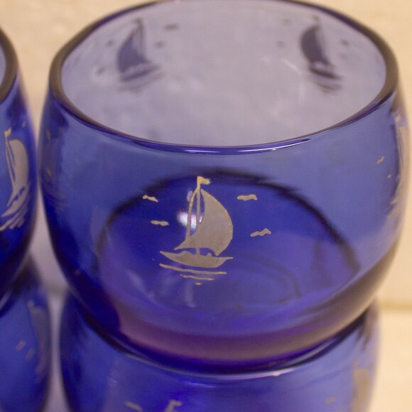 Vintage Hazel Atlas - Cobalt Blue Sailboat Roly Poly (Set of 4) - Picture 3 of 4